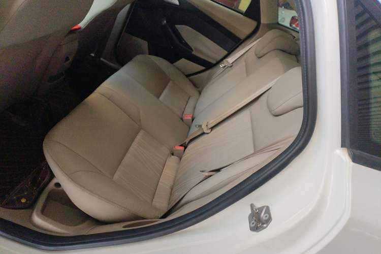 Used Ford Focus 2015 Sedan 1.6L Automatic Comfort Model
