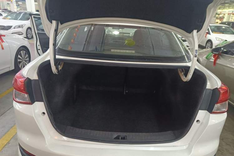 Used Nissan Lannia 2016 1.6L CVT Smart Cool Edition