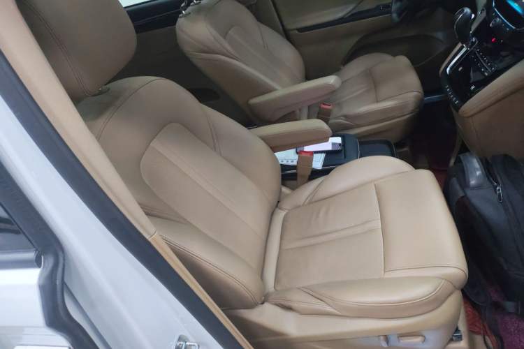 Used Buick GL8 2018 ES 28T Luxury Model China VI Standard
