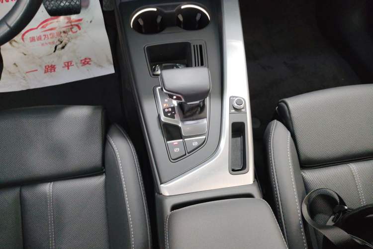 Used Audi A4L 2022 40 TFSI Fashion Dynamic Model
