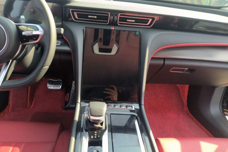 Used Hongqi H6 2024 2.0T ZhiMei Edition
