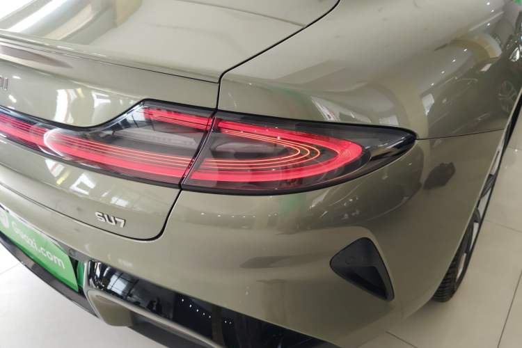 Used  SU7 2024 Rear-Drive Long-Range Intelligent Driving Version
