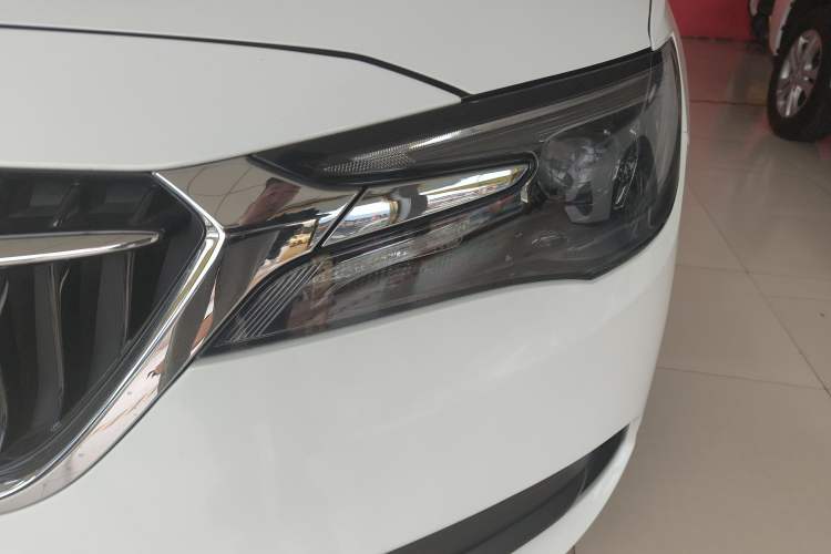 Used Buick GL6 2021 323T Mild Hybrid Connect Luxury Model
