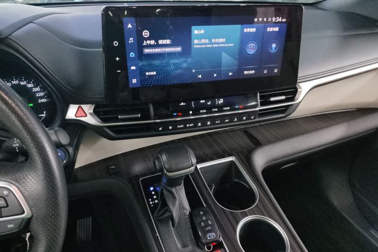 Used Toyota Granvia 2023 2.5L Hybrid Prestige VIP Edition