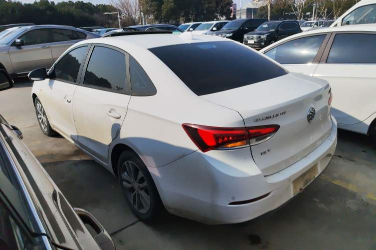 Used Buick GT 2018 18T Automatic Elite Model