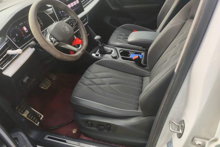 Used Volkswagen Tiguan L 2022 380TSI Automatic All-Wheel Drive R-Line Enhanced Comfort 7-Seater
