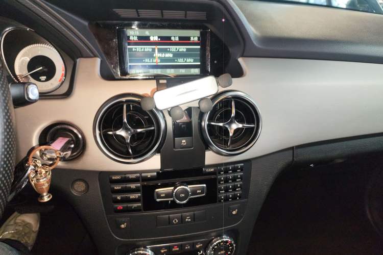 Used Mercedes-Benz GLK-Class 2013 GLK 300 4MATIC Dynamic Sunroof Model