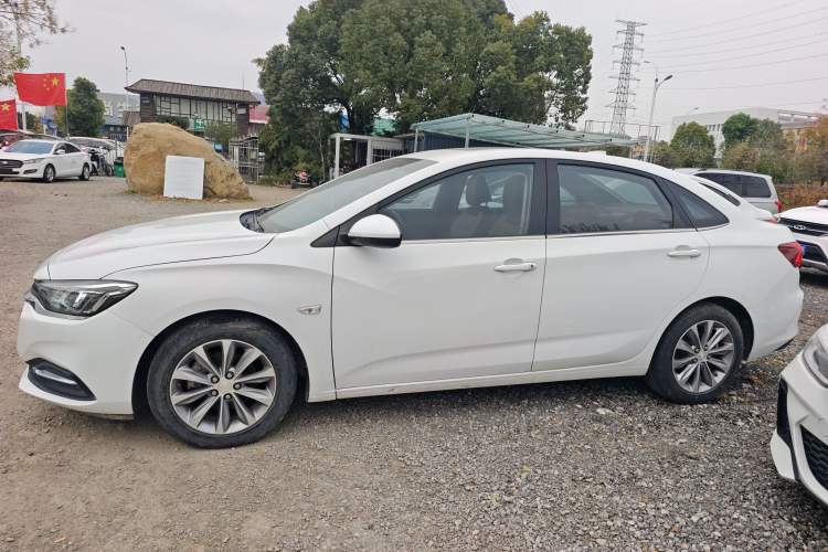 Used Chevrolet Monza 2020 320 Automatic Enjoyment Edition
