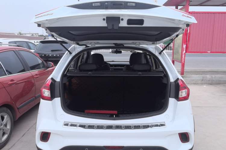 Used Geely Auto Vision X3 2017 1.5L Automatic Elite Model
