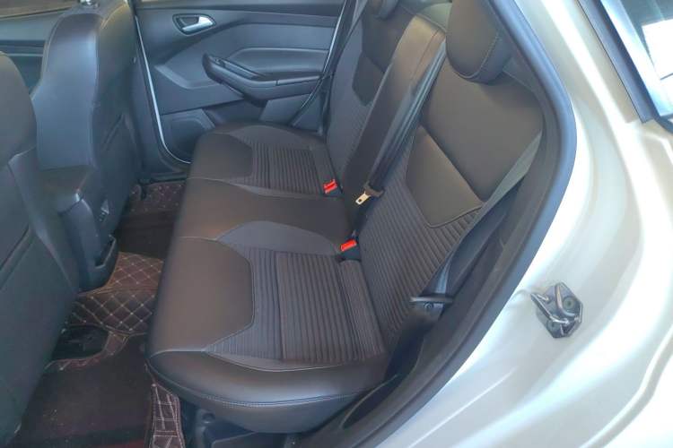 Used Ford Focus 2017 Sedan 1.6L Automatic Fashion Edition Smart Drive Version