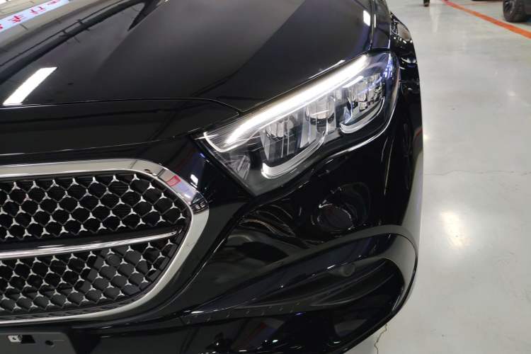 Used Mercedes-Benz E-Class 2024 E 260 L 4MATIC Sport Edition
