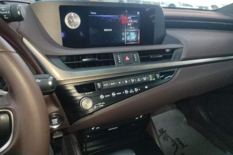Used Lexus ES 2020 200 Excellence Edition
