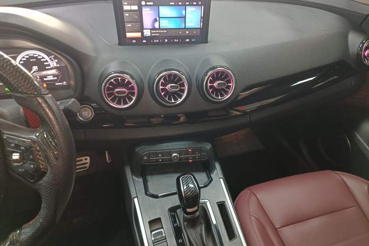 Used Wey VV7 2017 2.0T Flagship Edition
