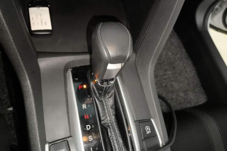 Used Honda Civic 2016 220TURBO CVT Luxury Edition
