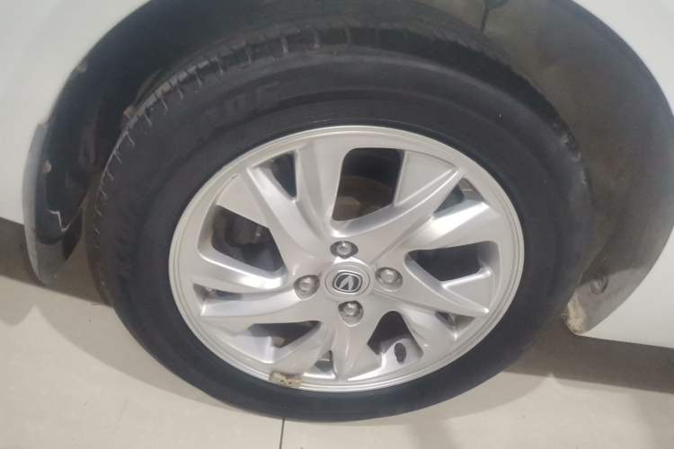 Used Changan Alsvin V5 2012 1.5L Manual Sport Version China IV Standard