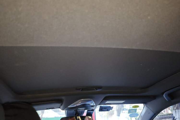 Used Toyota C-HR 2018 2.0L Leading with Sunroof China V Standard