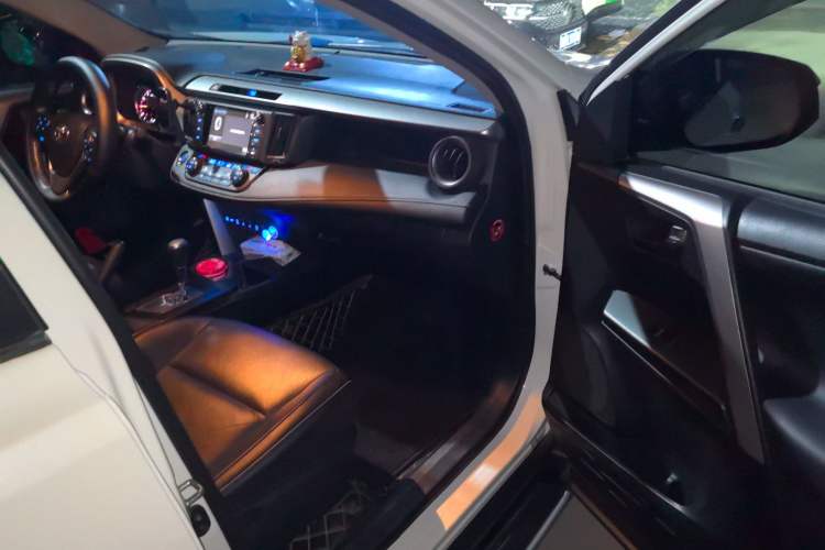 Used Toyota RAV4 2018 2.5L Automatic 4x4 Elite i Edition
