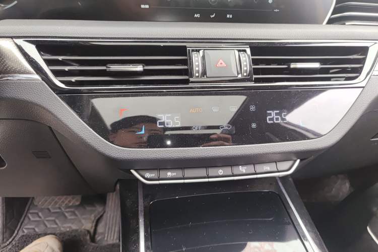 Used Hongqi HS5 2019 2.0T Smart Connect Flagship All-Wheel-Drive Version
