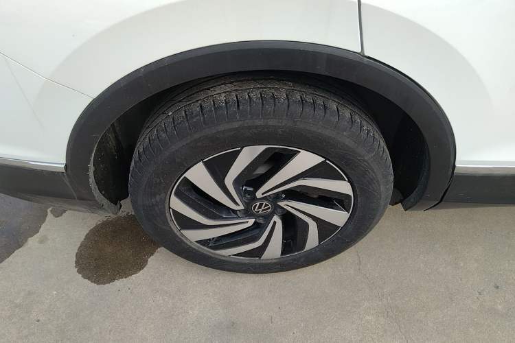 Used Volkswagen Tiguan L 2024 300TSI Automatic Two-Wheel Drive Smart Edition
