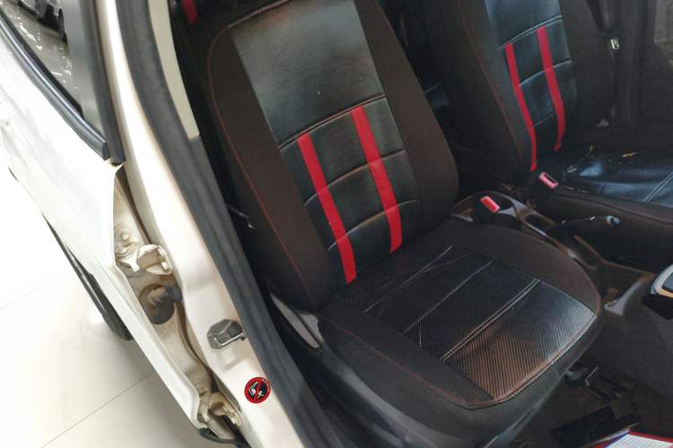 Used Ford EcoSport 2013 1.5L Automatic Fashion Model