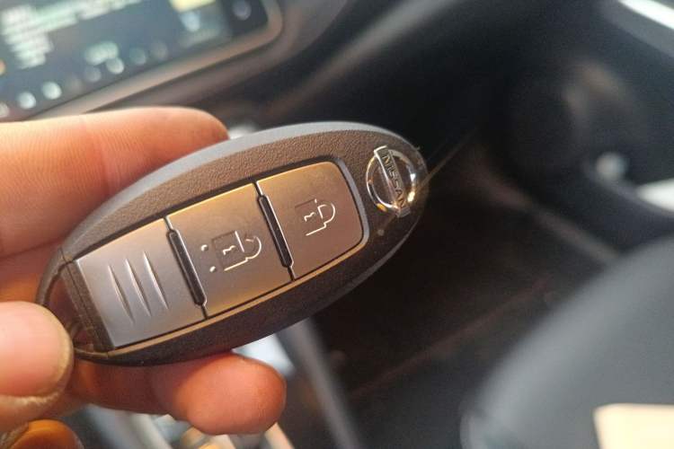 Used Nissan Kicks 2021 1.5L XV CVT Smart Connect Luxury Edition
