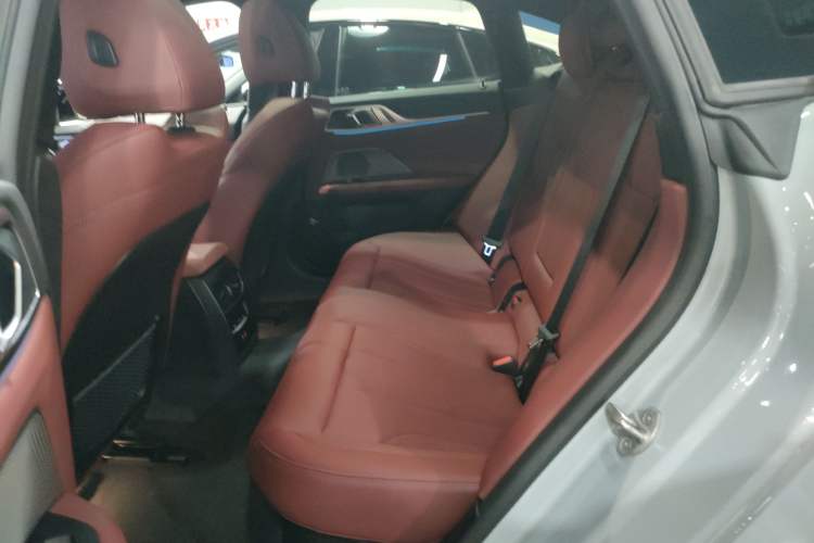 Used BMW i4 2023 eDrive40