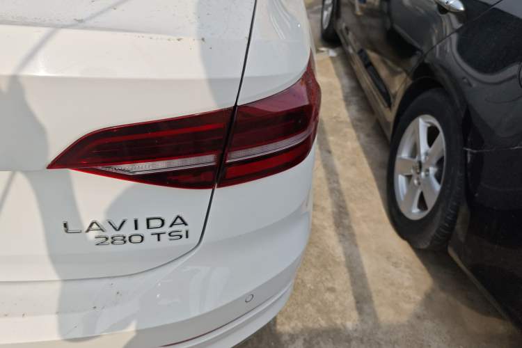 Used Volkswagen Lavida 2022 280TSI DSG Comfort Edition
