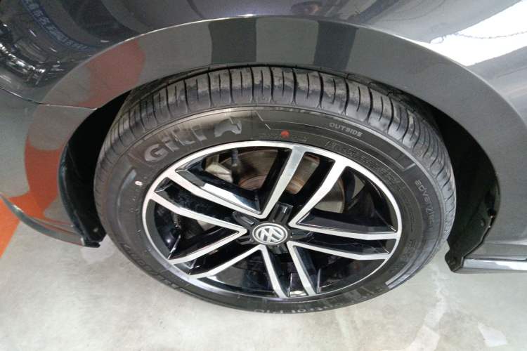 Used Volkswagen Lamando 2019 280TSI DSG Comfort Edition China VI standard
