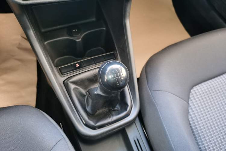 Used Volkswagen Santana 2018 1.5L Manual Fashion Edition
