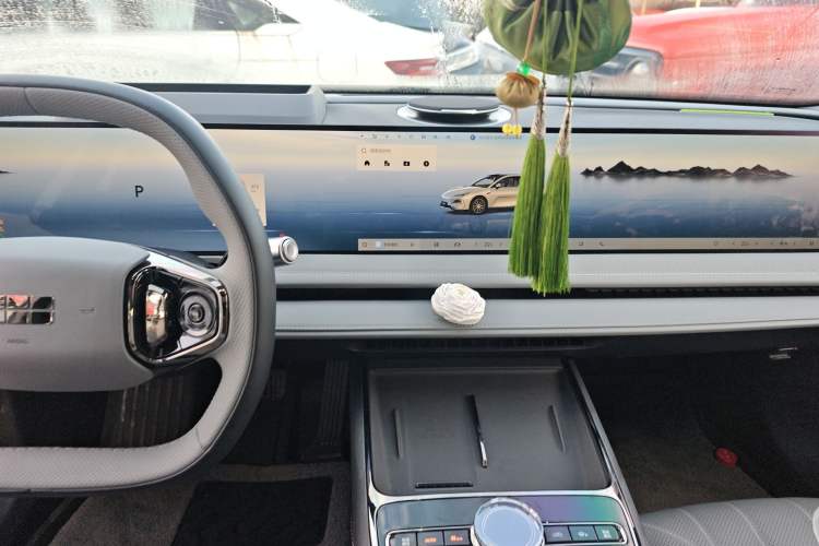 Used  E8 2025 575 km Exploration Intelligent Driving Edition
