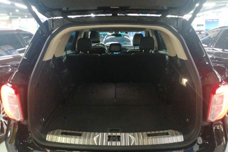 Used Ford Explorer 2020 EcoBoost 285 4x4 Trend Edition 7-Seater
