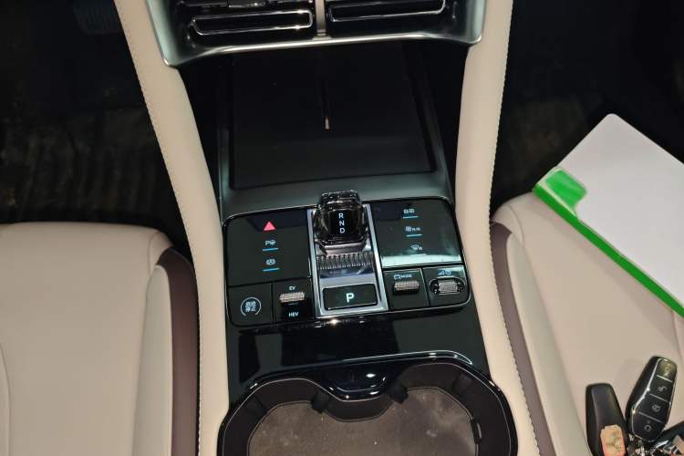 Used BYD Song PLUS New Energy 2025 DM-i Intelligent Driving 112KM Prestige Model
