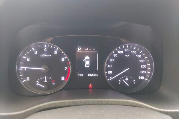 Used Hyundai Elantra 2016 1.6L Automatic ZhiXuan – Elite Version