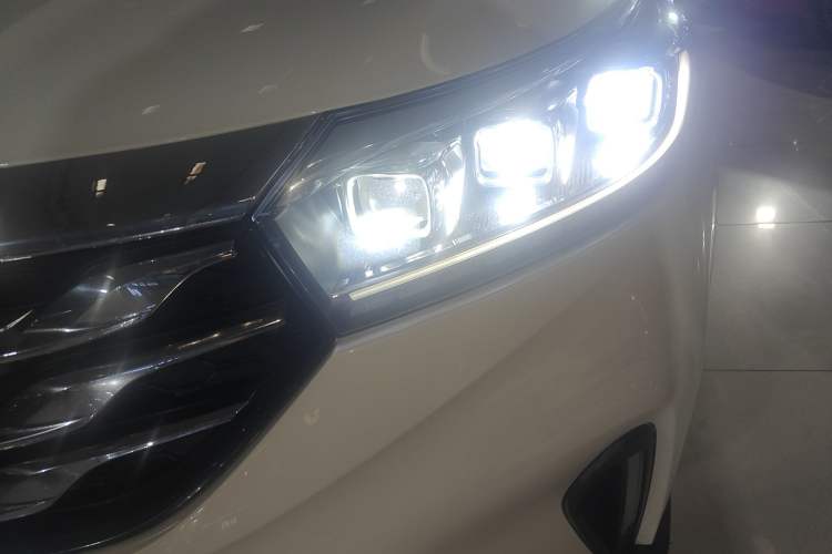 Used GAC Trumpchi GS4 2018 235T Automatic Two-Wheel Drive Luxury Smart Connectivity Millionth Anniversary Edition
