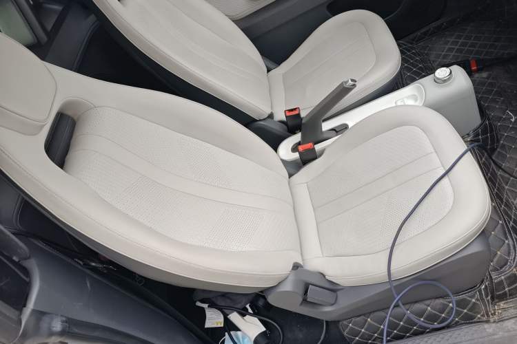 Used Wuling Hongguang MINIEV 2022 Convertible Model
