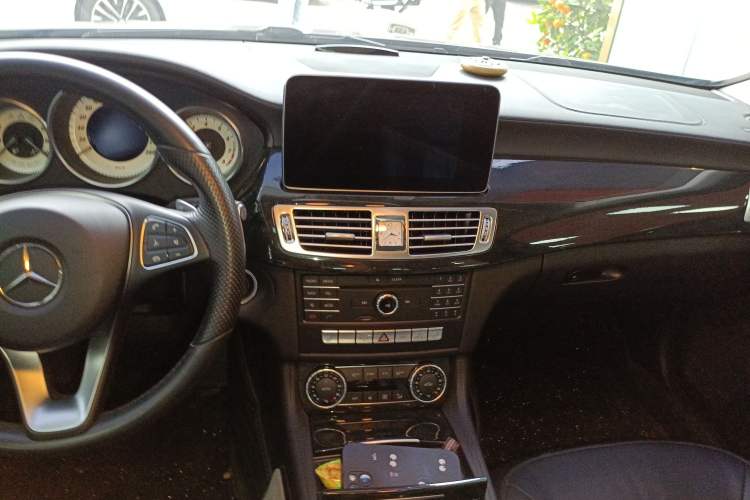 Used Mercedes-Benz CLS 2015 CLS 320
