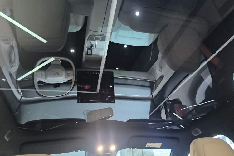 Used ONVO L60 2024 60 kWh Rear-Drive Version