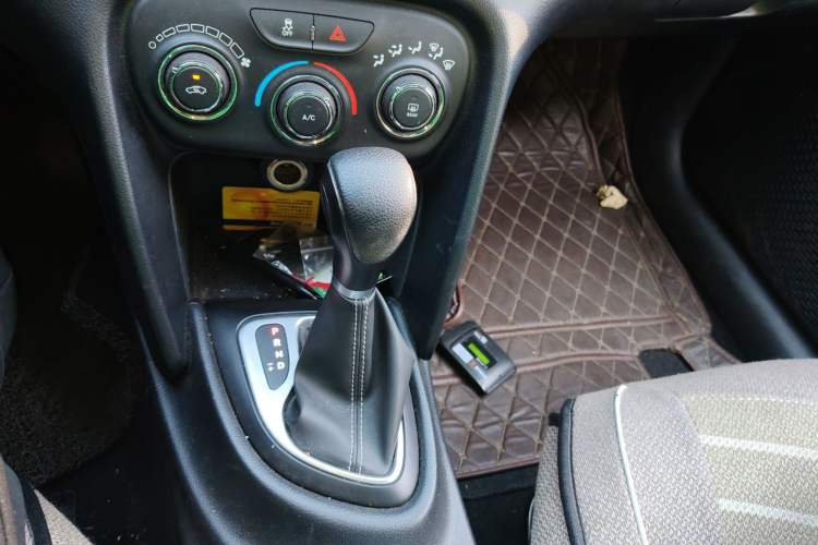 Used Fiat Viaggio 2015 1.4T Automatic Enjoyment Edition
