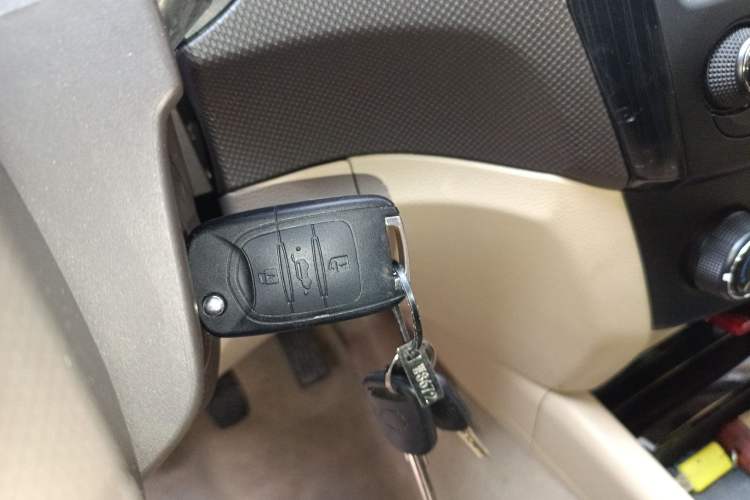 Used Wuling Hongguang 2016 1.5L S1 Deluxe Model China V-standard
