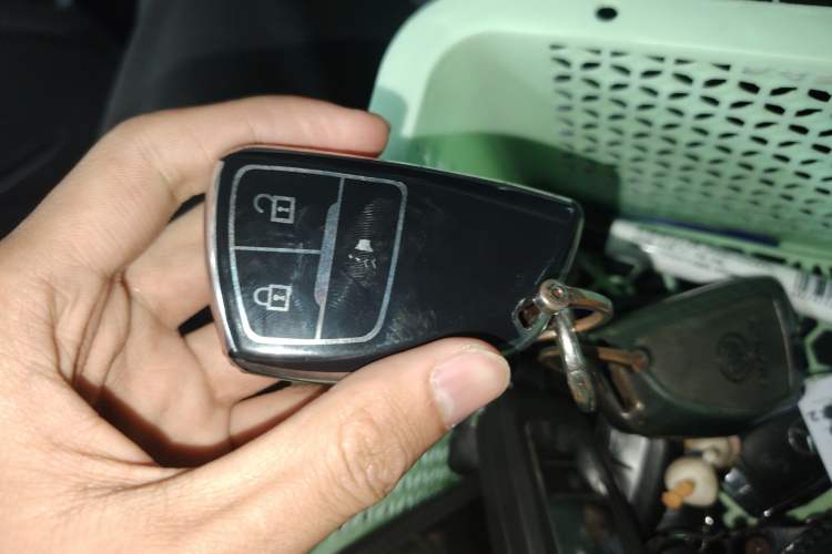 Used Buick Envision 2022 Facelift Encore S 552T Two-Wheel-Drive Luxury Model
