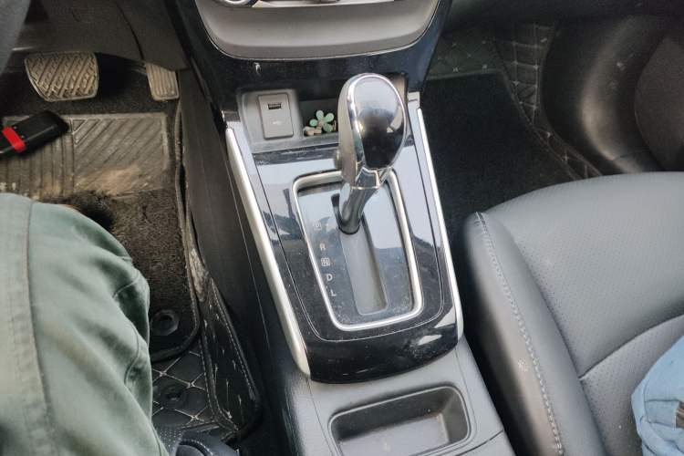 Used Nissan Sylphy 2019 1.6XV CVT Smart Connect Luxury Edition China VI Standard