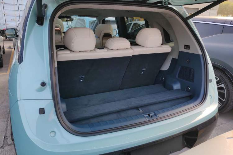 Used Zeekr MIX 2025 Long-Range Intelligent Driving Edition
