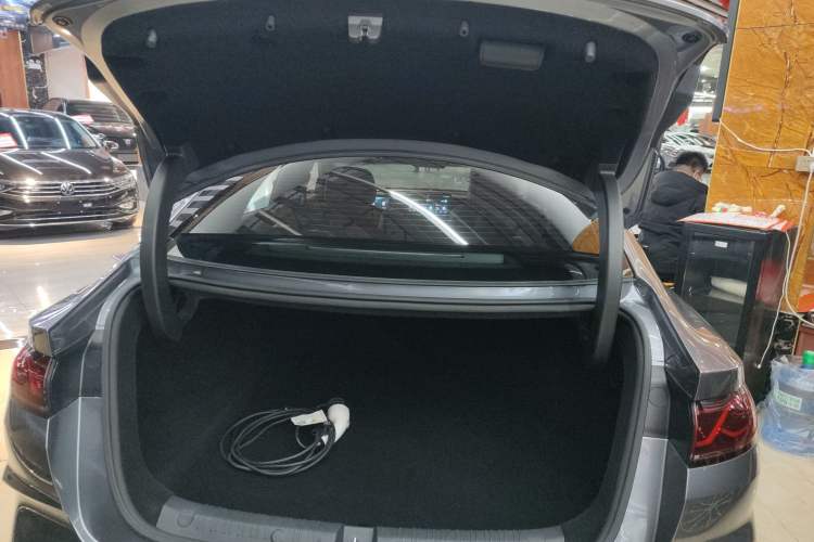 Used BYD Qin L 2024 DM-i 120KM Leading Model
