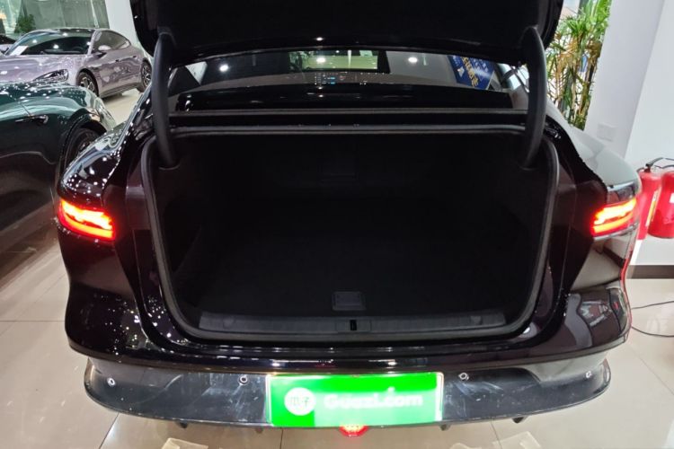 Used VOYAH PASSION 2024 PHEV Four-Wheel Drive Ultra-Long Range Flagship Model
