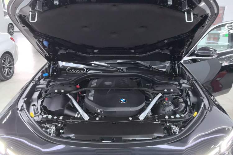 Used BMW 7 Series 2023 735Li M Sport Package
