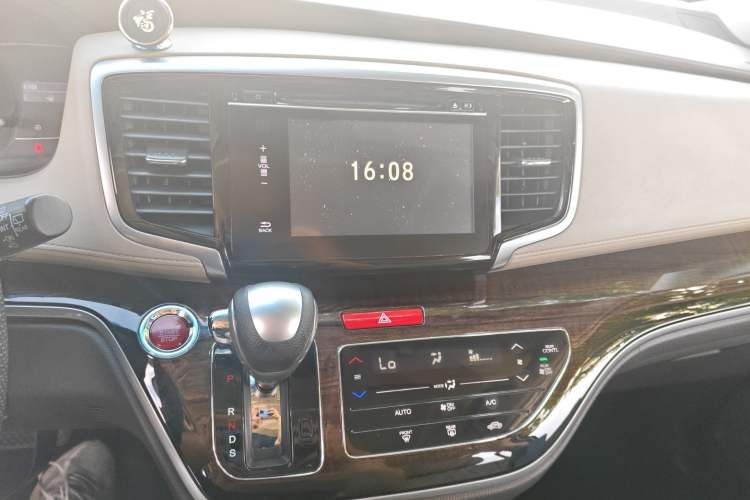 Used Honda Odyssey 2015 2.4L Smart Edition
