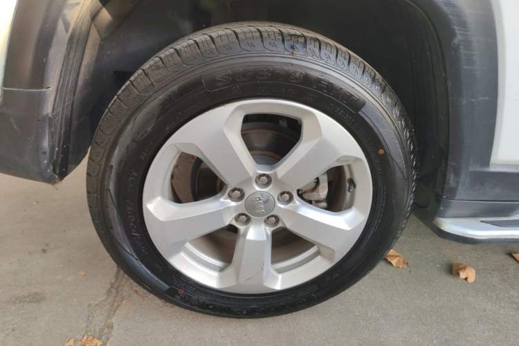 Used  Compass 2019 200T Automatic Family Edition - Connected Large Screen Version