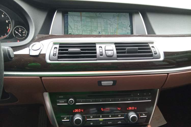 Used BMW 5 Series GT 2014 528i Leading Model
