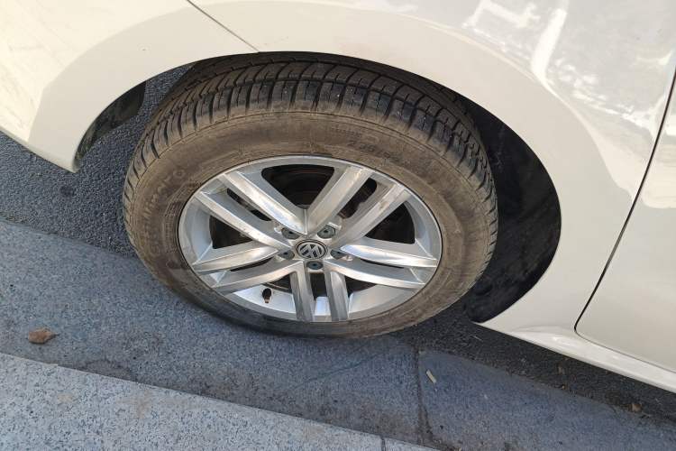 Used Volkswagen Gran Lavida 2015 230TSI DSG Comfort Edition