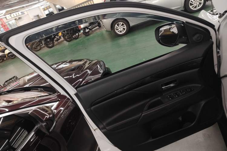 Used Mitsubishi Outlander 2016 2.4L 4x4 Elite Edition 5 Seats
